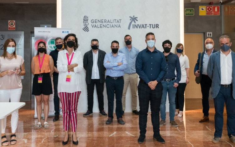 ADESTIC celebra su primera presentaci&oacute;n y jornada de networking en Invat&middot;tur
